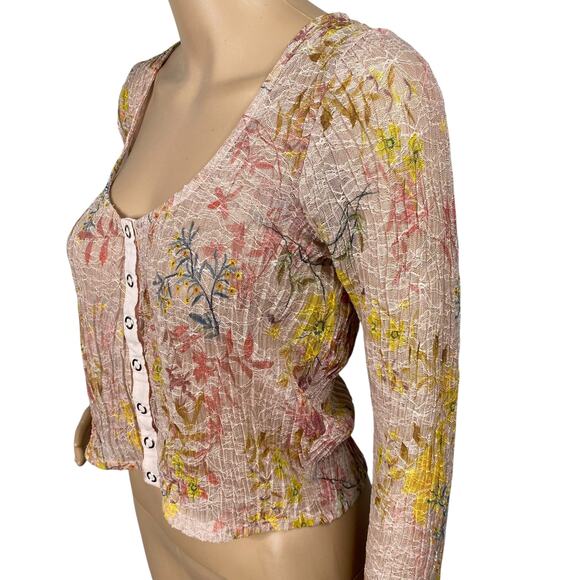 Free People Angelina Light Combo Pink Floral Sheer Lace Snap Top SZ M - Picture 8 of 14